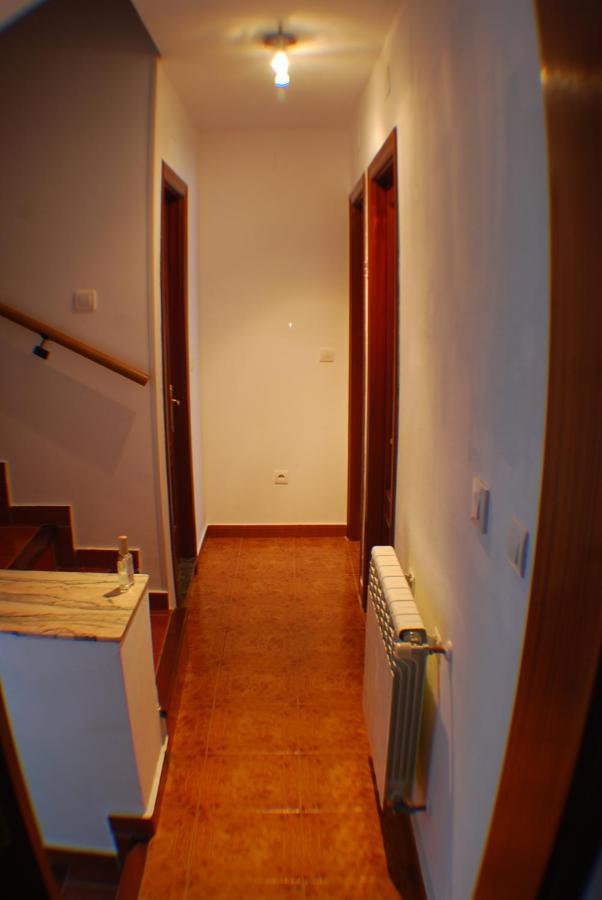 Casa Rural Puerta Del Gamoniteiru 波拉·德莱纳 外观 照片